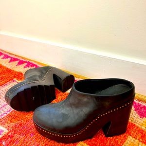 Rag and bone clogs